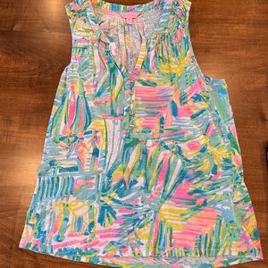 Like new lily Pulitzer Essie Tank Top size medium